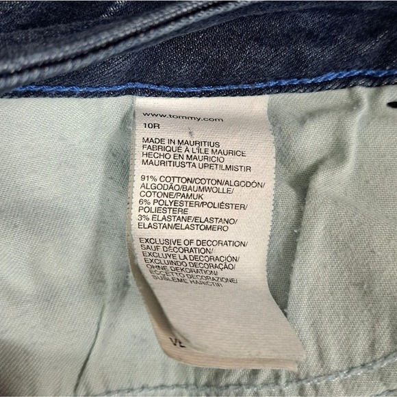 Tommy Hilfiger Dark wash jean size 10R Classic Boot - Picture 4 of 4